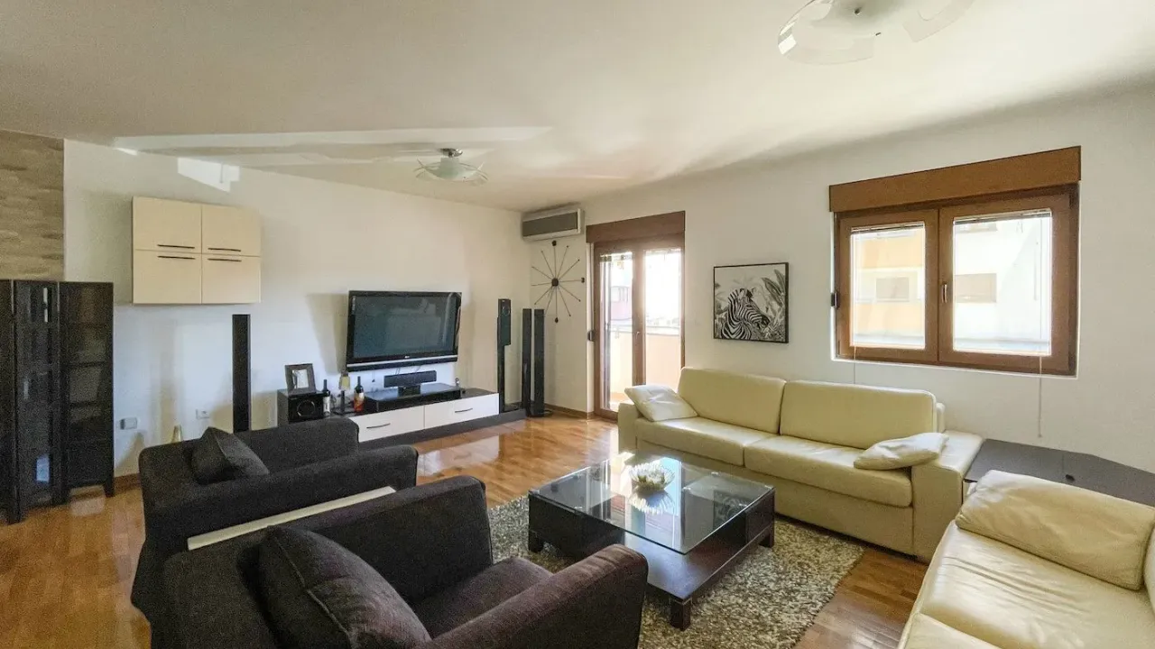 Sale, apartment, 103m², Stari Aerodrom, Podgorica