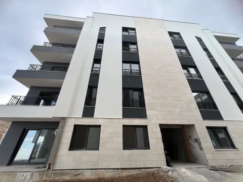 Prodaja, dvosoban stan, 52m², Gorica C, Podgorica - image 3