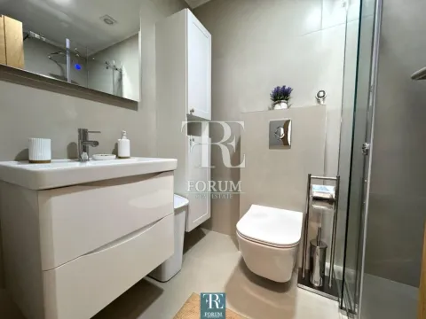 Izdavanje, jednosoban stan, 50m², City Kvart, Podgorica - image 9