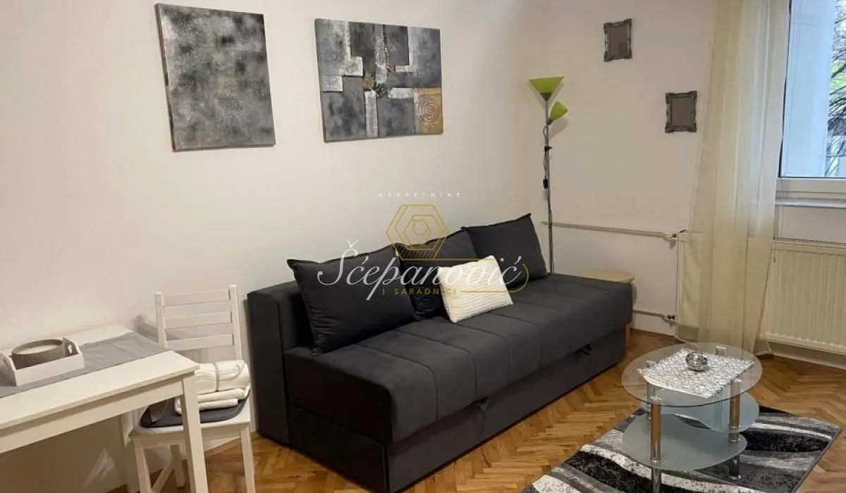 Prodaja, stan, 27m², Rotkvarija, Novi Sad Sve Podlokacije