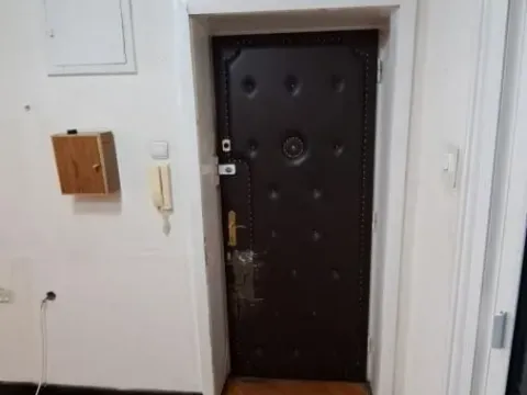 Izdavanje, trosoban stan, 76m², Stari grad, Novi Sad - image 10