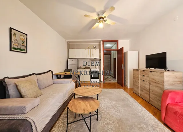 Rent, one bedroom apartment, 37m², Centar, Bar