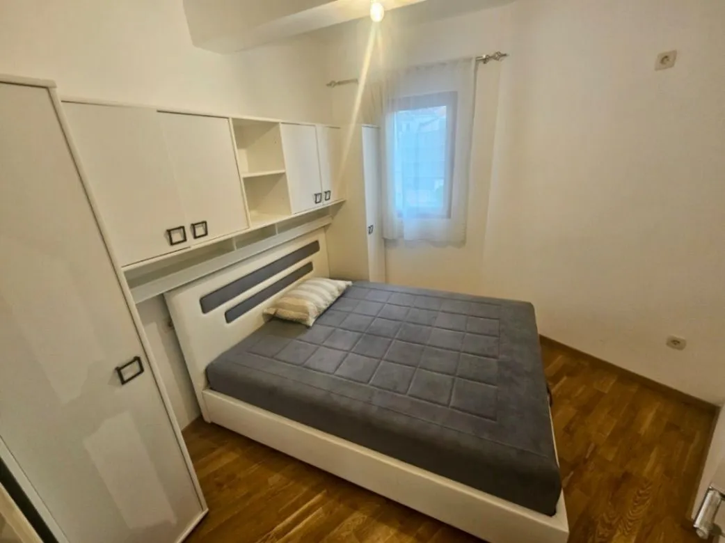 Rent, one bedroom apartment, 35m², Babin Do, Budva