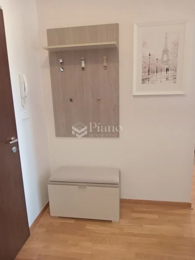Rent, one bedroom apartment, 42m², City Kvart, Podgorica