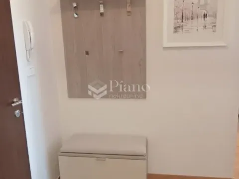 Rent, one bedroom apartment, 42m², City Kvart, Podgorica - image 11