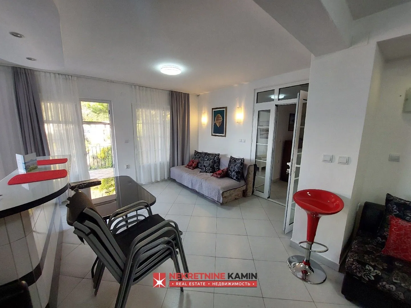 Prodaja, trosoban stan, 85m², Sveti Stefan, Budva