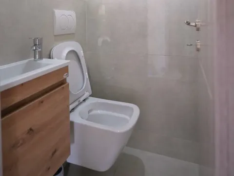 Izdavanje, stan, 95m², Pod Goricom, Podgorica - image 16