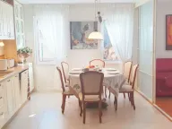 Sale, three bedroom apartment, 122m², Petrovac, Budva - image 1