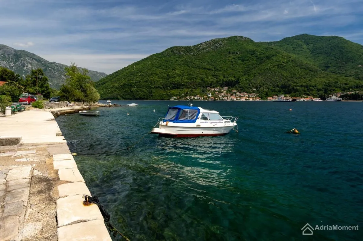 Prodaja, kuća, 92m², Kamenari, Herceg Novi