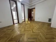 Izdavanje, poslovni prostor, 216m², Centar, Novi Sad - image 8