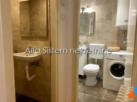 Izdavanje, četvorosoban stan, 80m², Stari Grad, Beograd - image 6