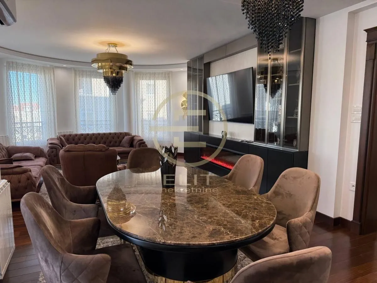 Izdavanje, stan, 116m², Socijalno, Novi Sad Sve Podlokacije