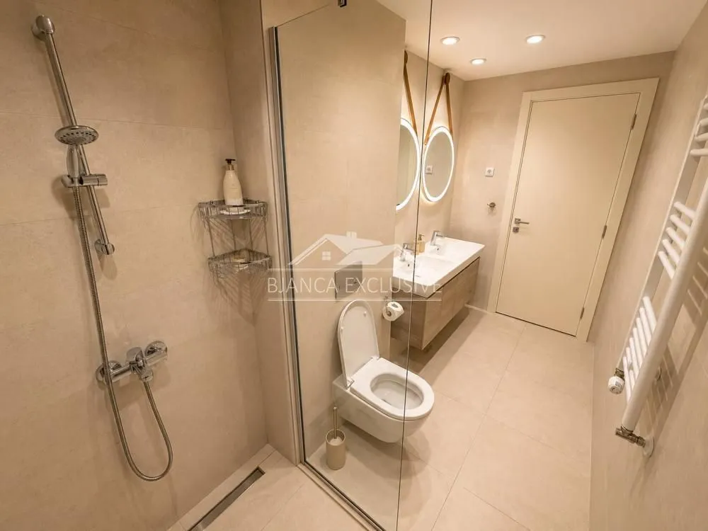 Sale, three bedroom apartment, 174m², Savski Venac, Beograd