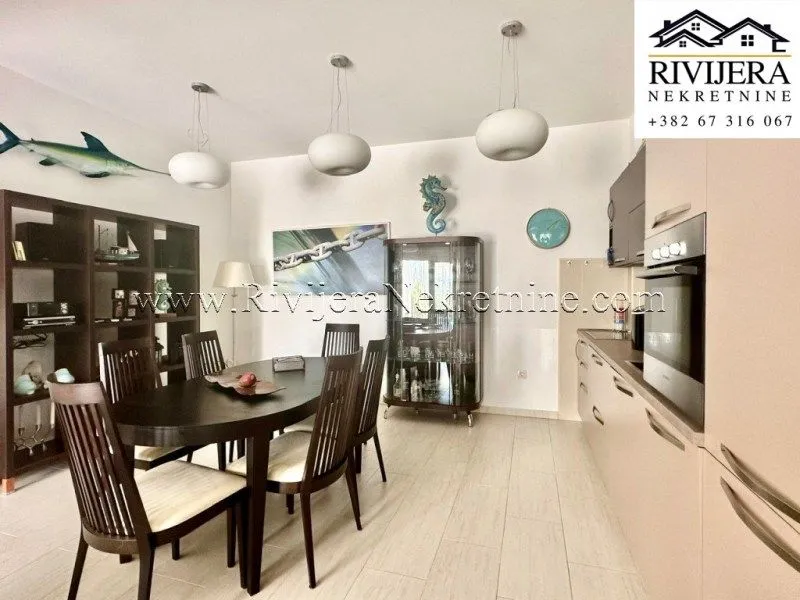 Prodaja, kuća, 357m², Žanjice, Herceg Novi