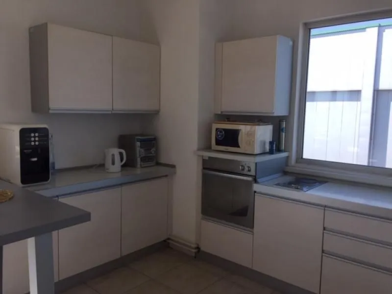 Rent, office space, 1500m², Šimanovci, Pećinci