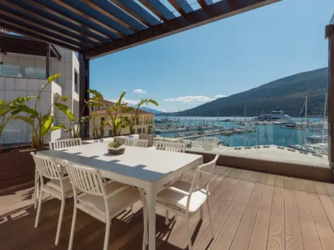 Sale, two bedroom apartment, 156m², Portonovi, Herceg Novi