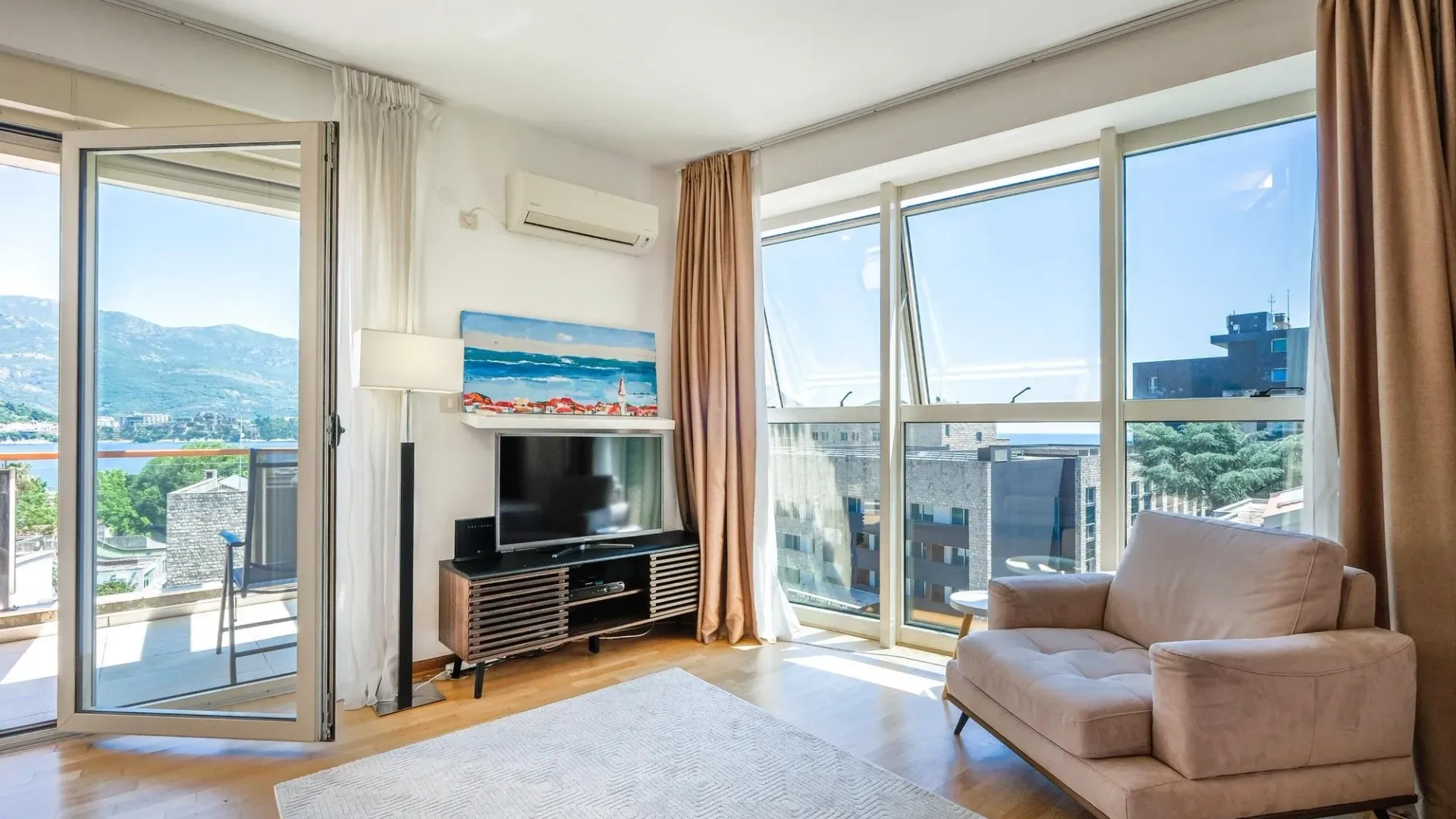 Prodaja, dvosoban stan, 75m², Budva, Crna Gora