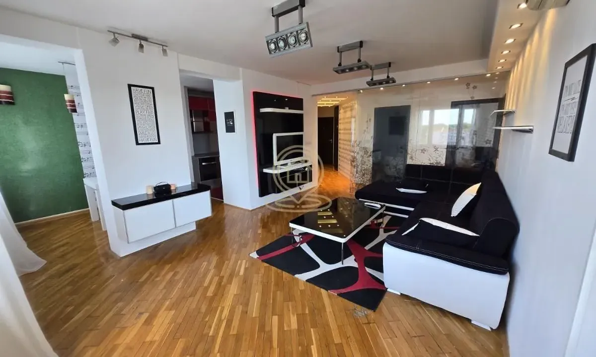 Izdavanje, trosoban stan, 94m², Voždovac Sve Podlokacije, Beograd