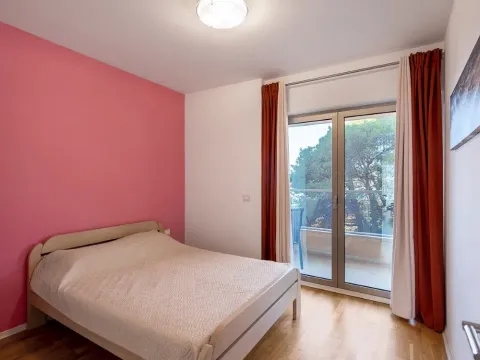 Prodaja, dvosoban stan, 98m², Budva, Crna Gora - image 2