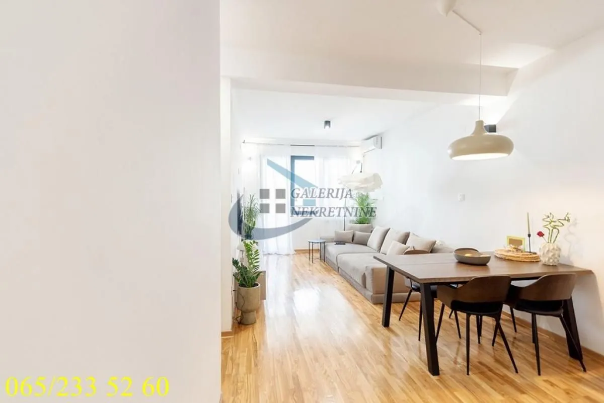 Sale, two bedroom apartment, 57m², Južni Bulevar, Vračar Sve Podlokacije