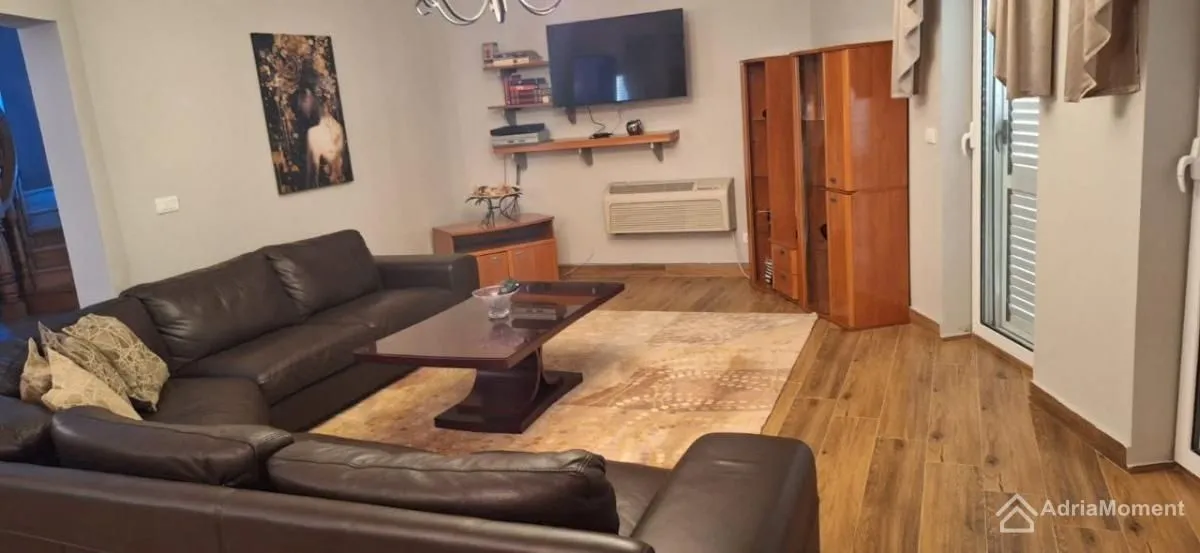 Sale, house, 180m², Bar, Crna Gora