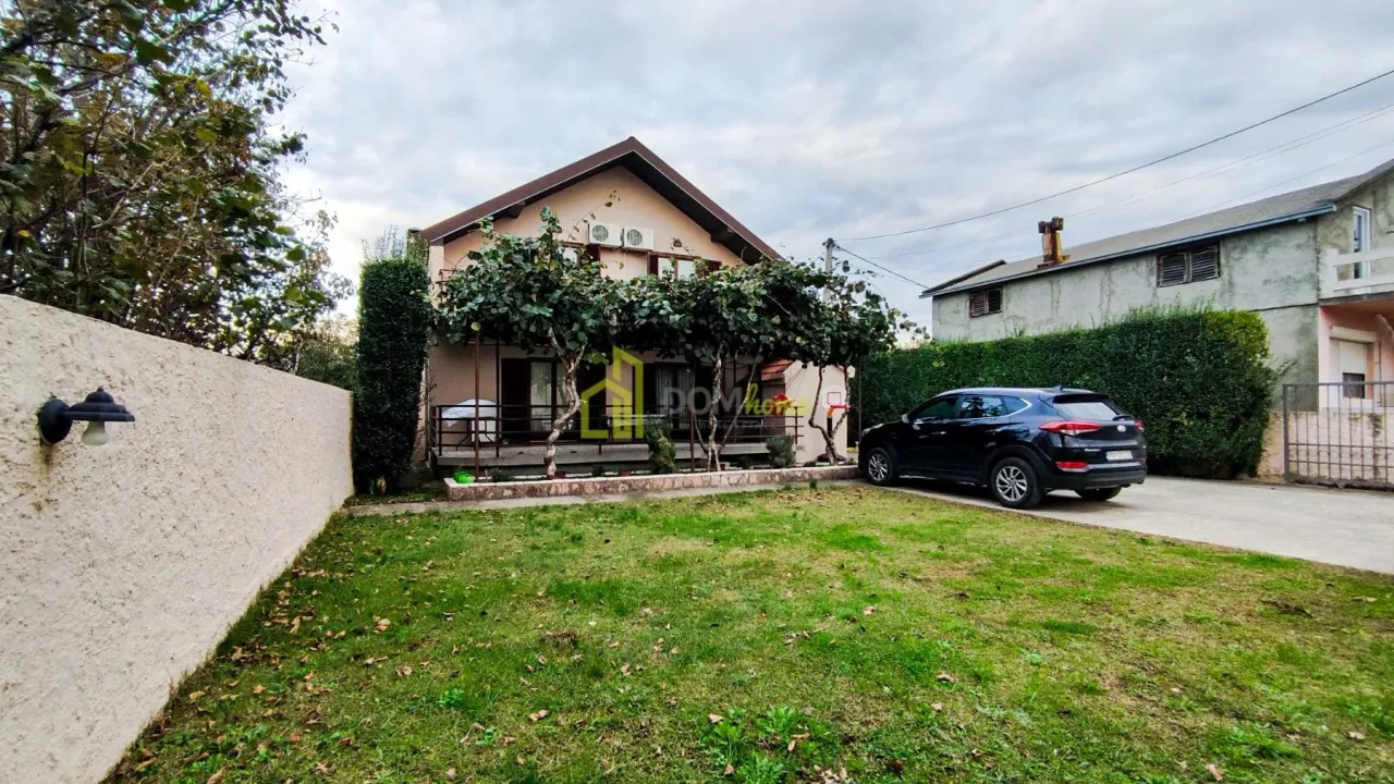 Prodaja, kuća, 180m², Donja Gorica, Podgorica