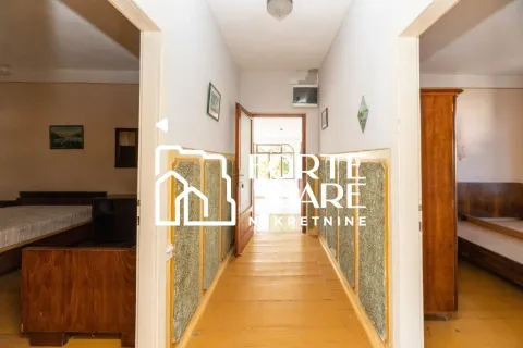 Prodaja, trosoban stan, 131m², Đenovići, Herceg Novi - image 4