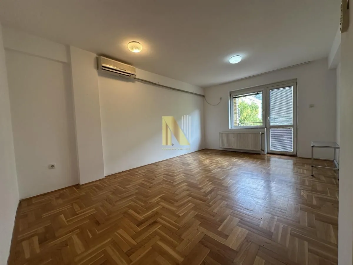 Prodaja, dvosoban stan, 48m², Sajmište, Novi Sad