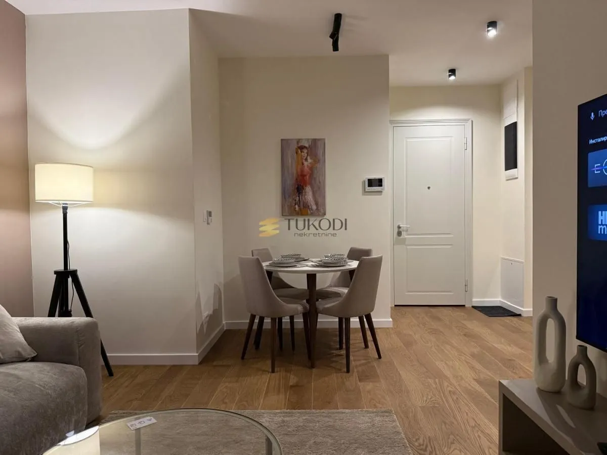 Rent, two bedroom apartment, 55m², Kalenić Pijaca, Vračar Sve Podlokacije