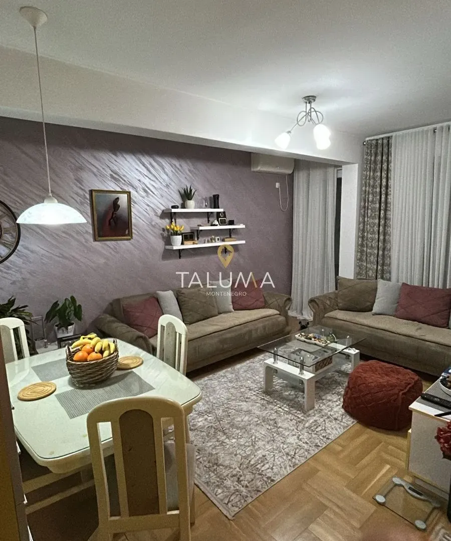 Prodaja, dvosoban stan, 72m², Momišići, Podgorica