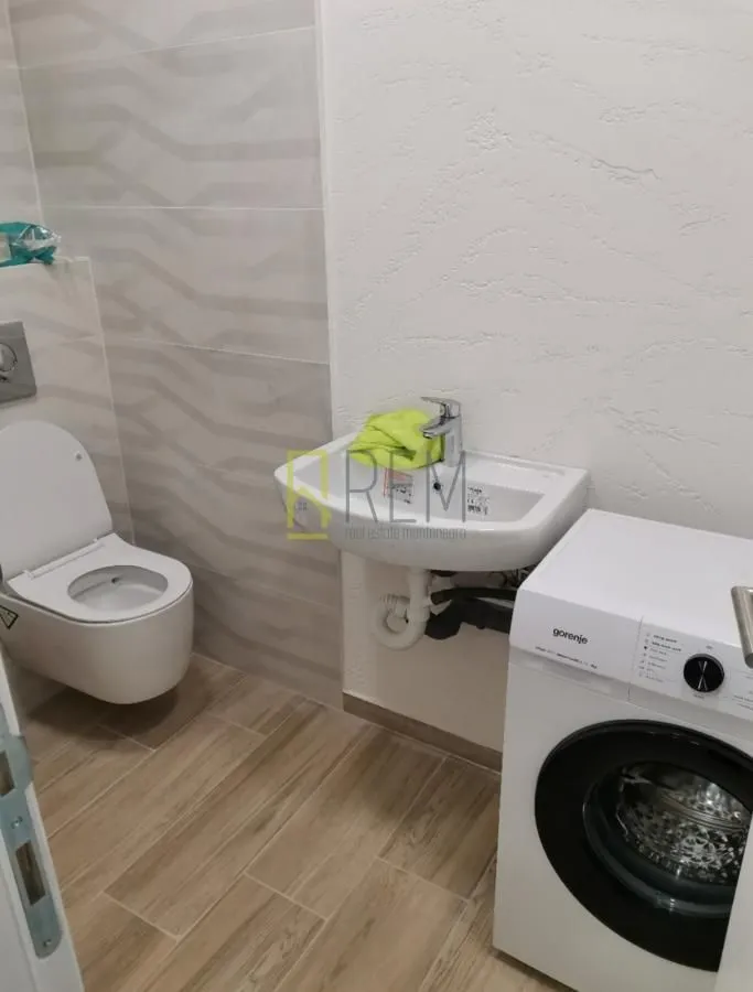 Prodaja, garsonjera, 21m², Blok 9, Podgorica