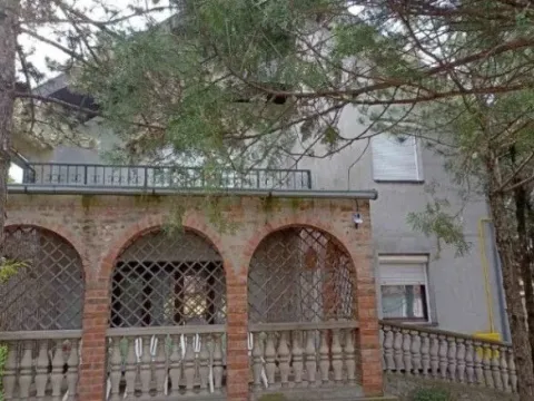 Sale, house, 200m², Novi Bečej, Zrenjanin - image 4