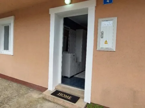 Izdavanje, dvosoban stan, 90m², Cetinje, Crna Gora - image 3