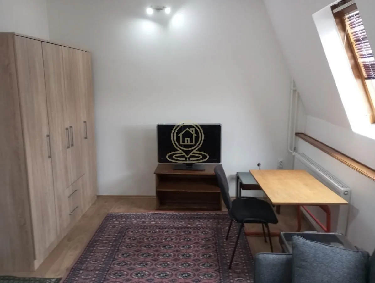 Izdavanje, jednosoban stan, 33m², Sajmište, Novi Sad