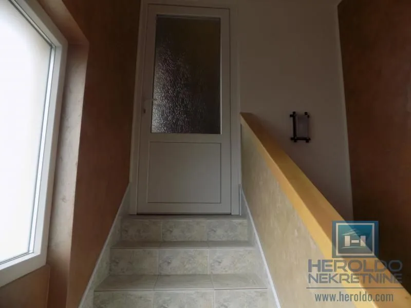 Sale, office space, 360m², Paraćin, Srbija