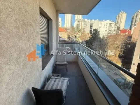Rent, three bedroom apartment, 56m², Južni Bulevar, Vračar Sve Podlokacije - image 9