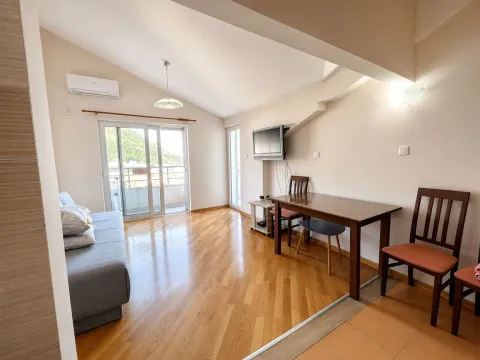 Prodaja, dvosoban stan, 77m², Budva, Crna Gora - image 1