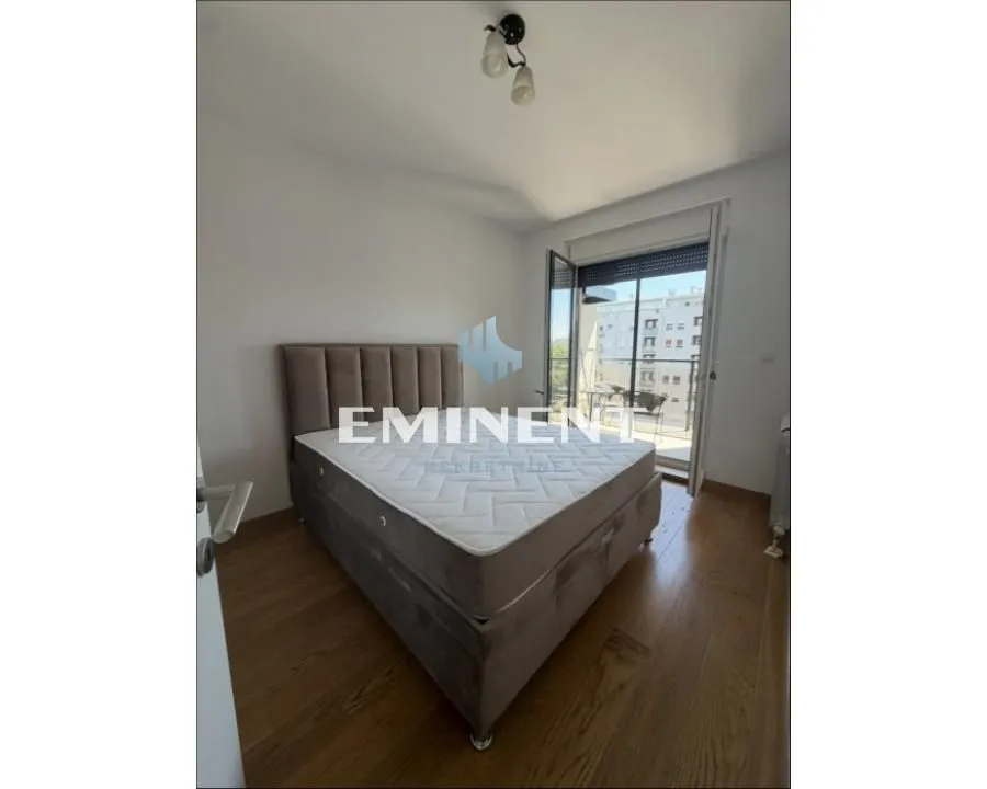 Izdavanje, dvosoban stan, 50m², Ada, Beograd