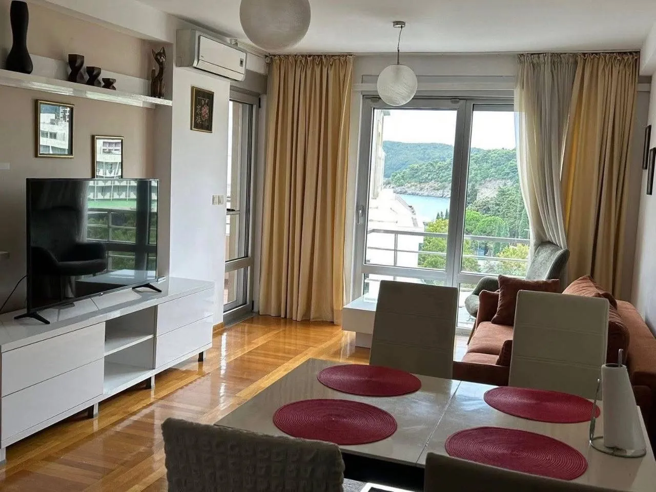 Sale, two bedroom apartment, 84m², Bečići, Budva
