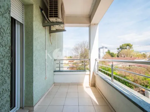 Rent, two bedroom apartment, 69m², Ljubović, Podgorica - image 10