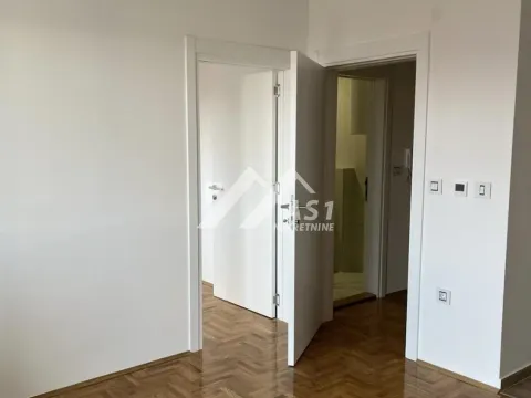 Rent, one bedroom apartment, 34m², Telep, Novi Sad Sve Podlokacije - image 6
