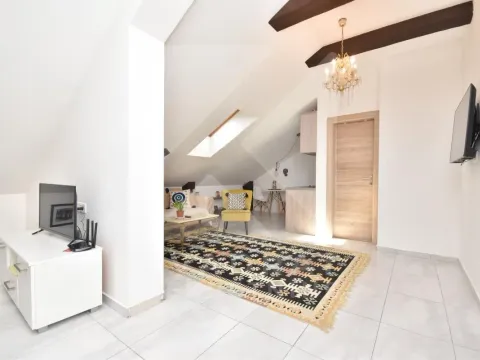 Izdavanje, jednosoban stan, 45m², Ljubović, Podgorica - image 2