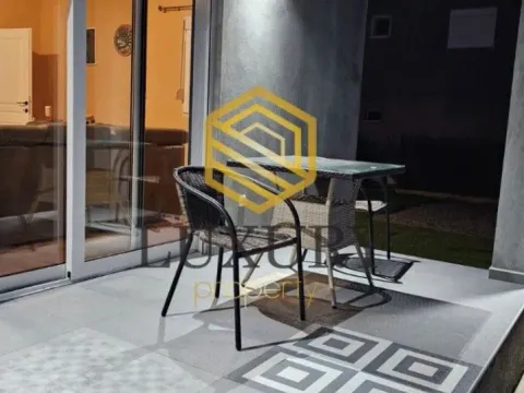 Izdavanje, kuća, 140m², Cijevna, Podgorica - image 3