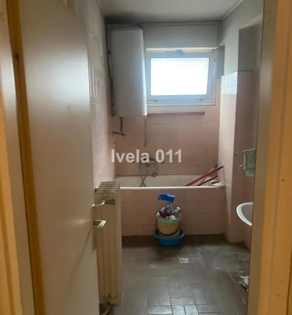 Prodaja, dvosoban stan, 63m², Kalenić Pijaca, Vračar Sve Podlokacije