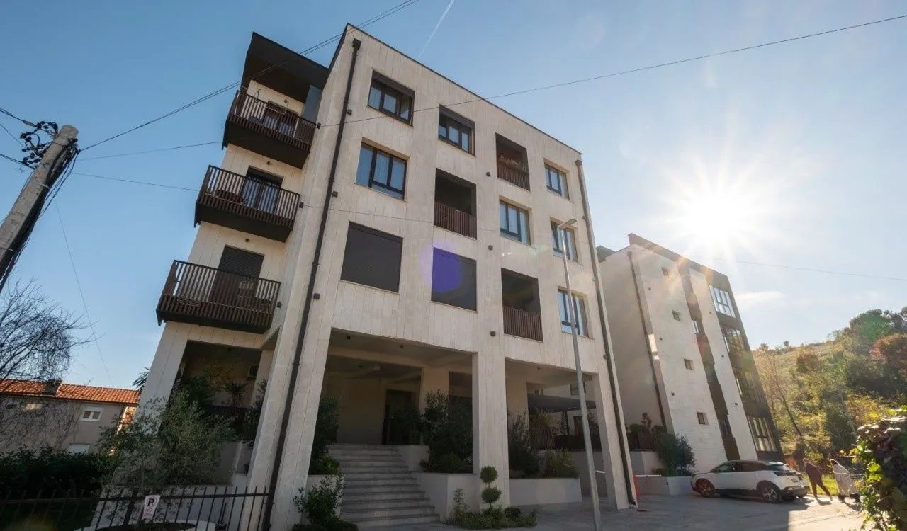 Prodaja, trosoban stan, 95m², Gornja Gorica, Podgorica