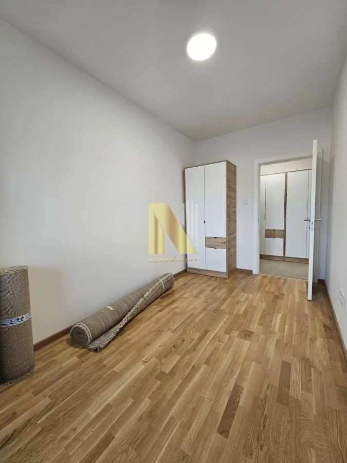 Izdavanje, trosoban stan, 63m², Avijatičarsko naselje, Novi Sad Sve Podlokacije
