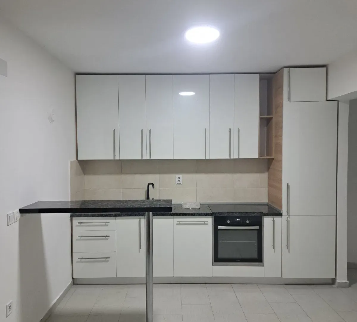 Prodaja, dvosoban stan, 60m², Centar, Bar