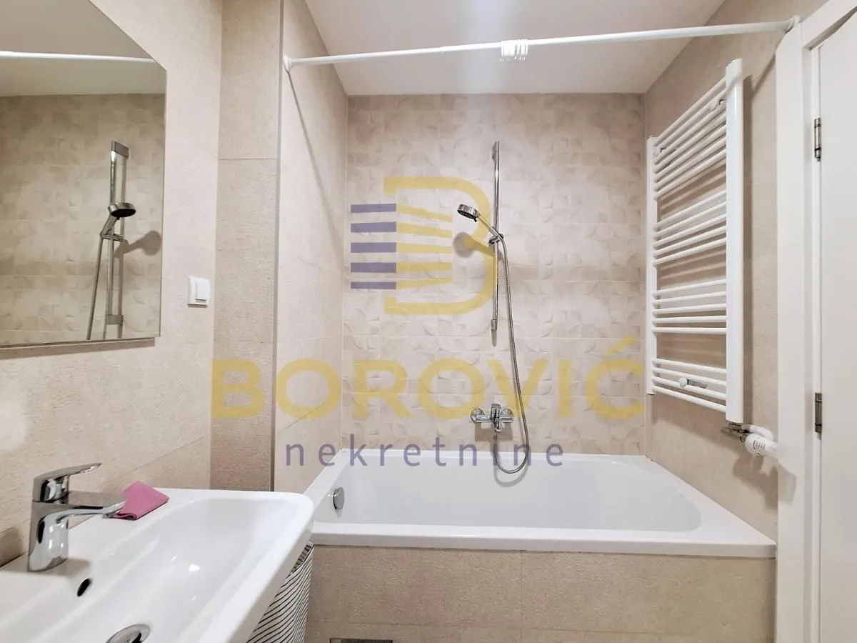Rent, two bedroom apartment, 44m², Vračar Sve Podlokacije, Beograd