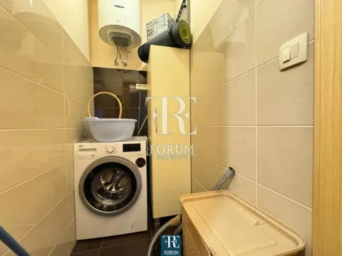 Izdavanje, dvosoban stan, 70m², Blok 6, Podgorica - image 12