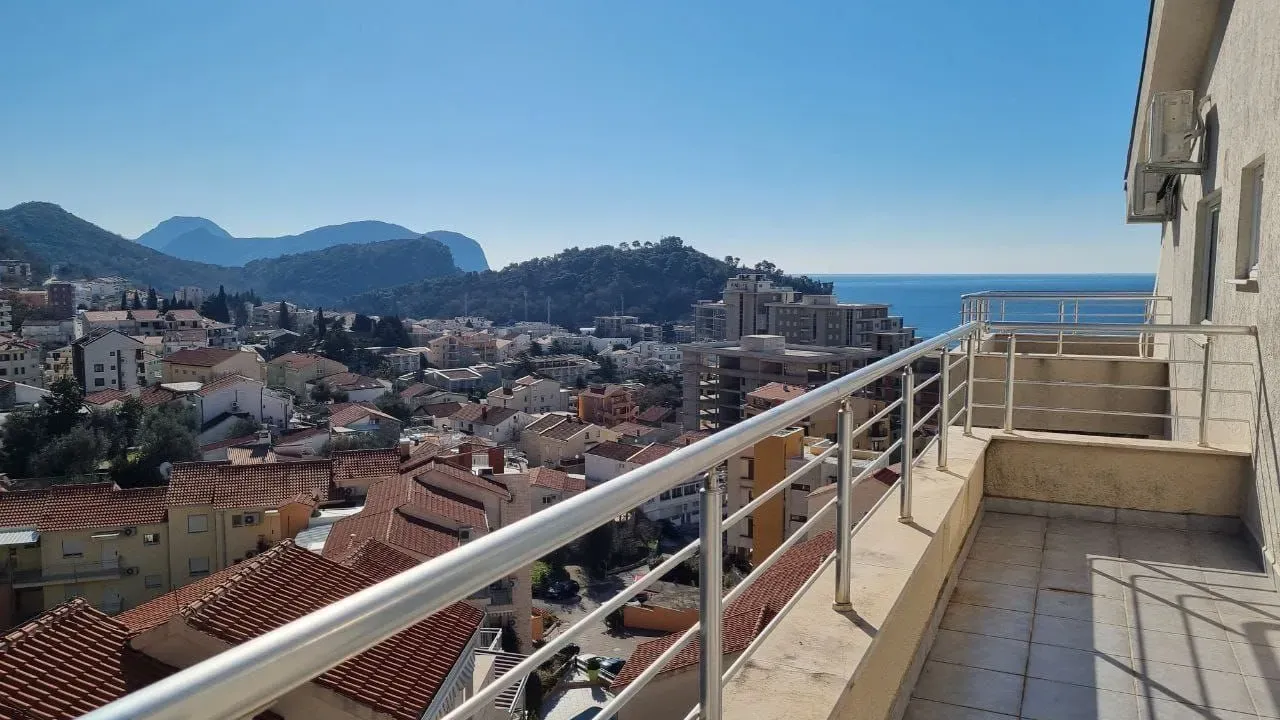 Prodaja, dvosoban stan, 64m², Petrovac, Budva